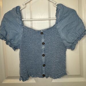 Blue jean imitation stretch women’s shirt. Size Large